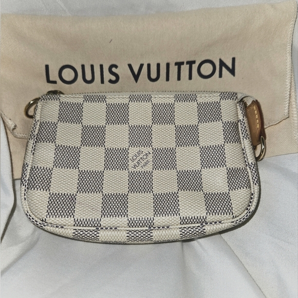 LOUIS VUITTON Damier Azur Mini Pochette - Picture 2 of 8